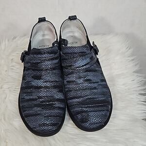 Align Arya Nurse Mates Clog Charcoal